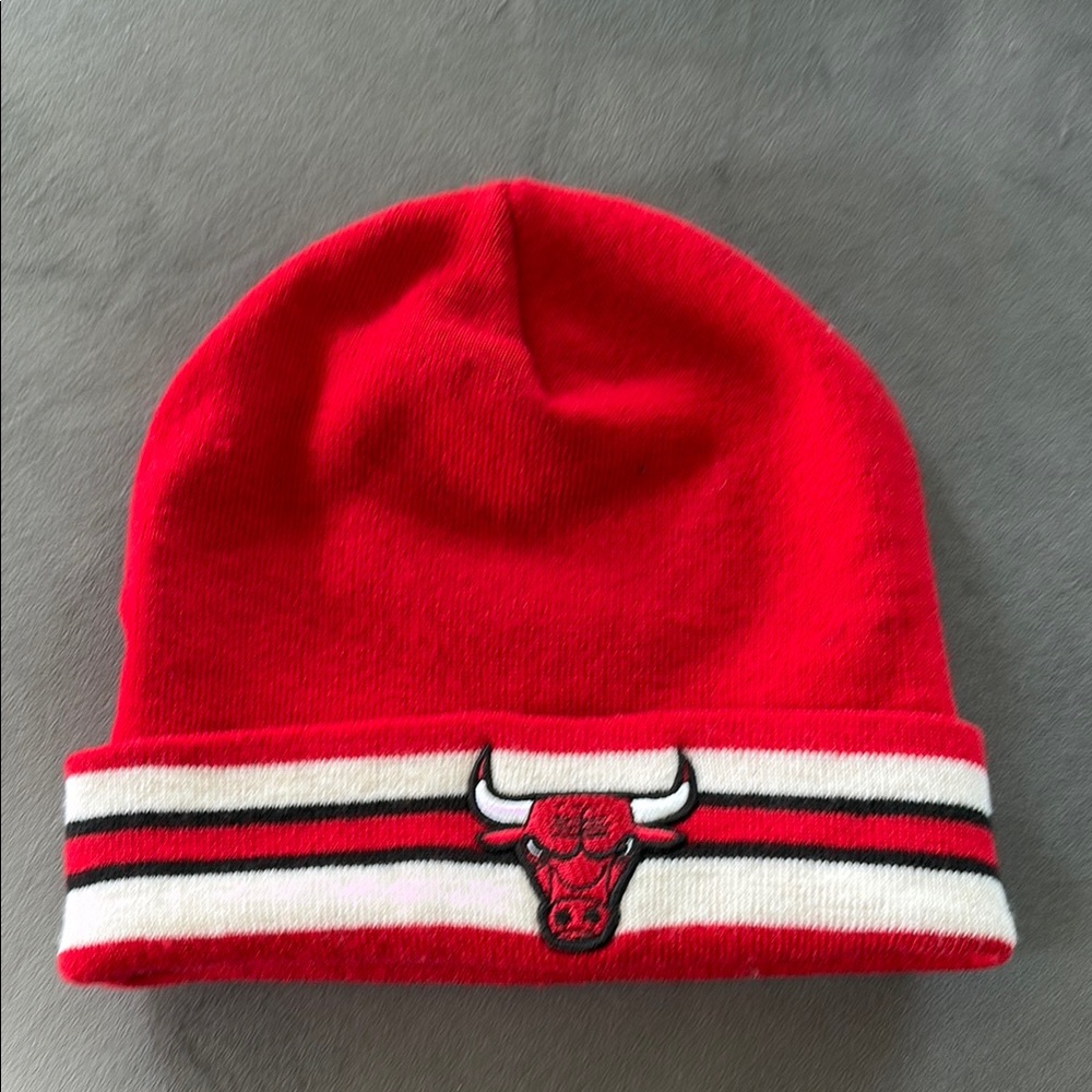Mitchell & Ness Red Beanie with Chicago Bull Logo